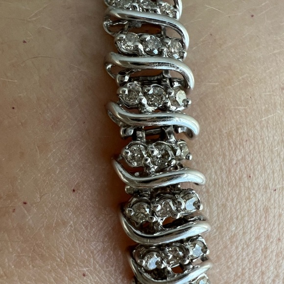 DIAMOND TENNIS BRACELET 14K WHITE GOLD - Picture 7 of 7